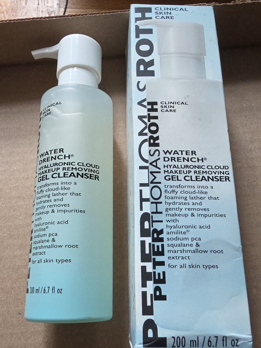 Peter Thomas Roth Water Drench Gel Cleanser - Light Aqua and White